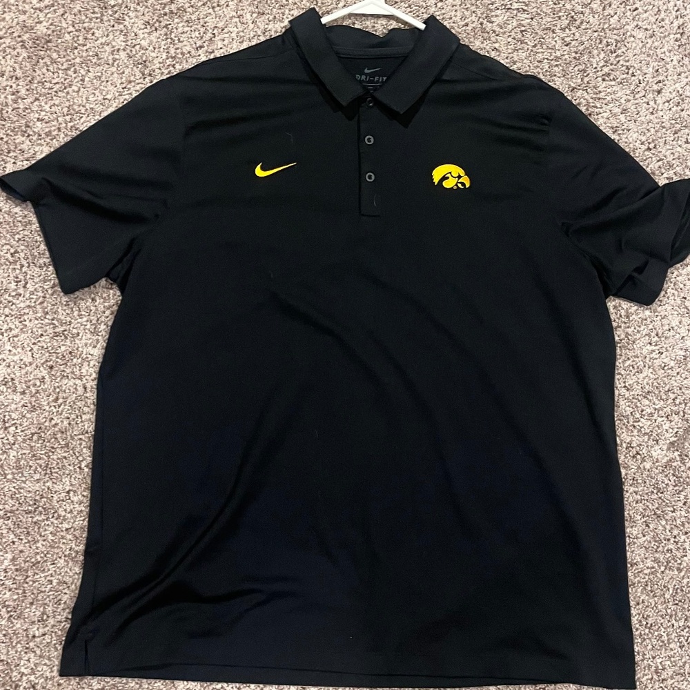 Nike XXL Men's Iowa Hawkeyes Polo